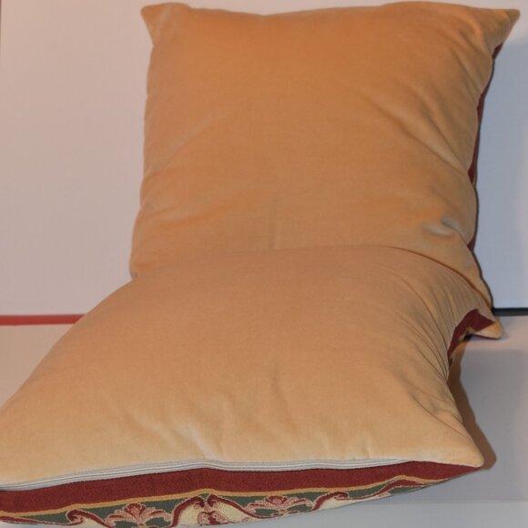 Vintage French-style tapestry cushion cover with a fruit and floral motif - Picture 3 of 6